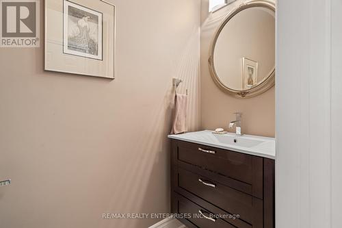 10 - 1010 Cristina Court, Mississauga, ON - Indoor Photo Showing Bathroom