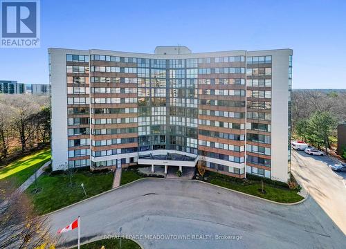 805 - 1240 Marlborough Court, Oakville, ON - Outdoor With Facade