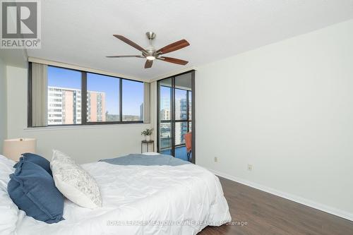 805 - 1240 Marlborough Court, Oakville, ON - Indoor Photo Showing Bedroom