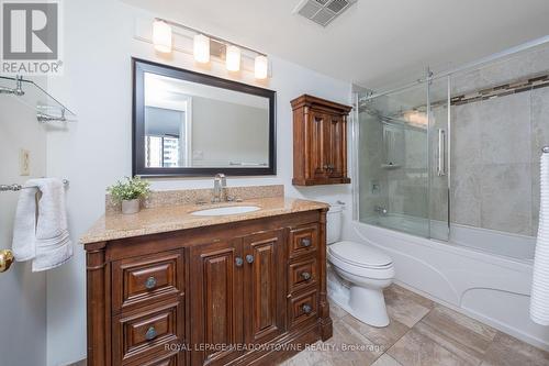 805 - 1240 Marlborough Court, Oakville, ON - Indoor Photo Showing Bathroom