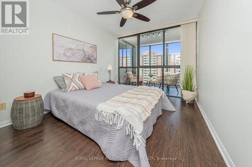 805 - 1240 Marlborough Court, Oakville, ON - Indoor Photo Showing Bedroom