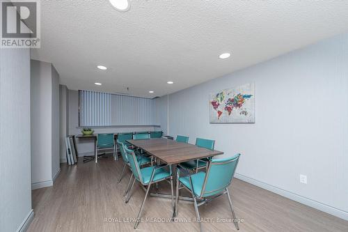 805 - 1240 Marlborough Court, Oakville, ON - Indoor Photo Showing Dining Room