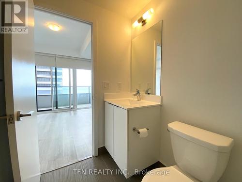 3615 - 30 Shore Breeze Drive, Toronto, ON - Indoor Photo Showing Bathroom