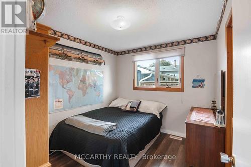 433 First Avenue E, Shelburne, ON - Indoor Photo Showing Bedroom