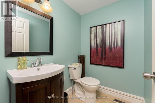 128-130 Main Street S, Halton Hills, ON - Indoor Photo Showing Bathroom