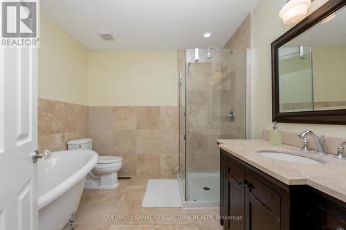 128-130 Main Street S, Halton Hills, ON - Indoor Photo Showing Bathroom