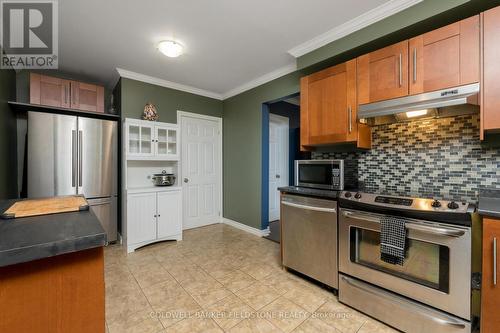 128-130 Main Street S, Halton Hills, ON - Indoor Photo Showing Kitchen