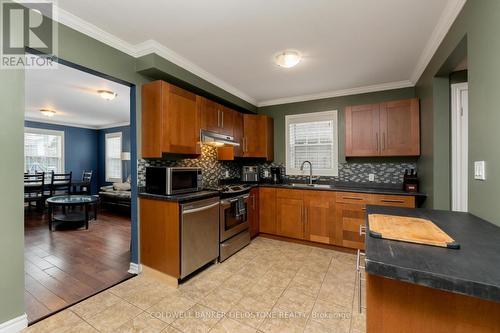 128-130 Main Street S, Halton Hills, ON - Indoor Photo Showing Kitchen