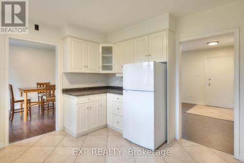 33 Golf Course Road, Woolwich, ON - Indoor Photo Showing Kitchen