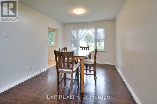 33 Golf Course Road, Woolwich, ON - Indoor Photo Showing Dining Room