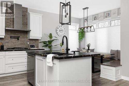 80 Chambery Street, Bracebridge, ON - Indoor Photo Showing Kitchen With Upgraded Kitchen