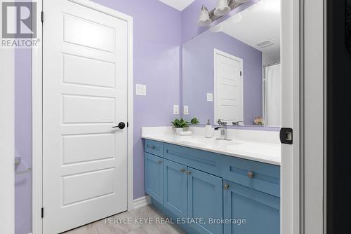 80 Chambery Street, Bracebridge, ON - Indoor Photo Showing Bathroom