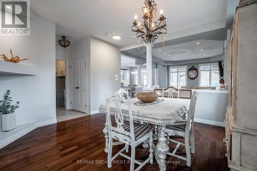 97 Chartwell Circle, Hamilton, ON - Indoor Photo Showing Dining Room