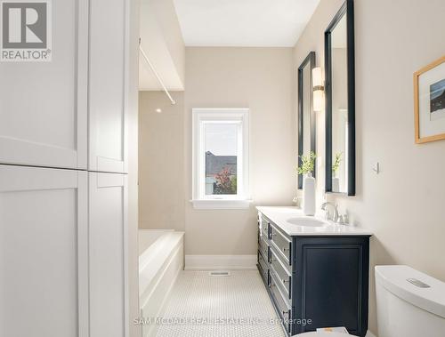 4086 Hickory Drive, Mississauga, ON - Indoor Photo Showing Bathroom