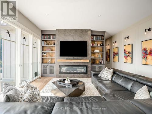 4086 Hickory Drive, Mississauga, ON - Indoor Photo Showing Living Room With Fireplace