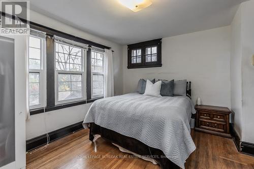 49 Tisdale Street S, Hamilton, ON - Indoor Photo Showing Bedroom