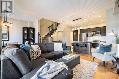 248 Leather Leaf Terrace, Ottawa, ON - Indoor Photo Showing Living Room