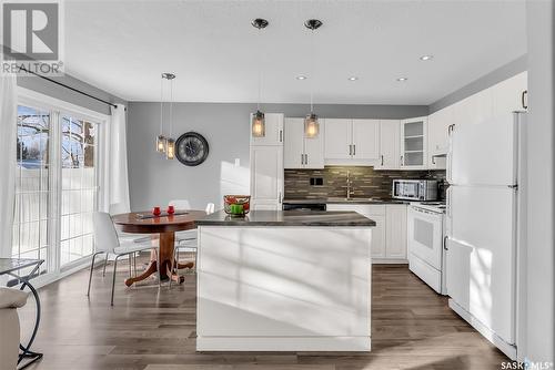 21 207 Keevil Way, Saskatoon, SK - Indoor Photo Showing Kitchen