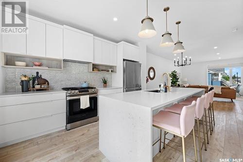 3135 Green Brook Road, Regina, SK - Indoor Photo Showing Kitchen With Upgraded Kitchen