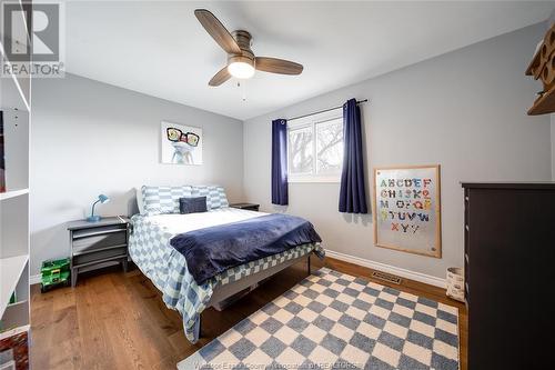 4379 Ashfield Crescent, Windsor, ON - Indoor Photo Showing Bedroom