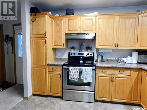 116 Churchill Avenue, Coronach, SK - Indoor Photo Showing Kitchen