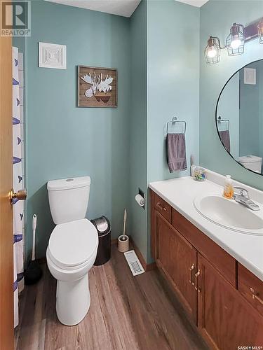 78 Sunset Drive S, Yorkton, SK - Indoor Photo Showing Bathroom