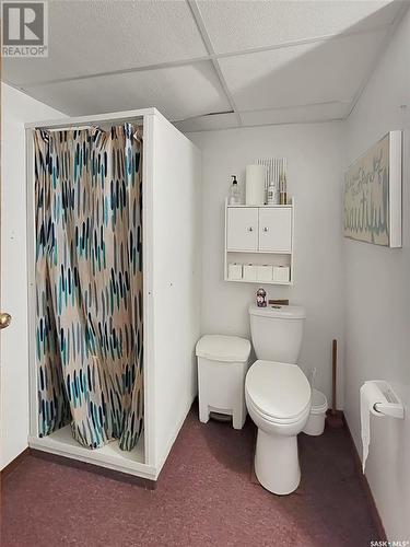 78 Sunset Drive S, Yorkton, SK - Indoor Photo Showing Bathroom