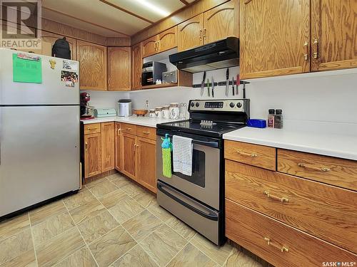 78 Sunset Drive S, Yorkton, SK - Indoor Photo Showing Kitchen