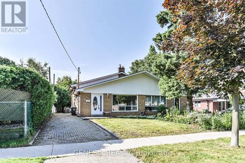 33 Holcolm Road, Toronto, ON - Outdoor