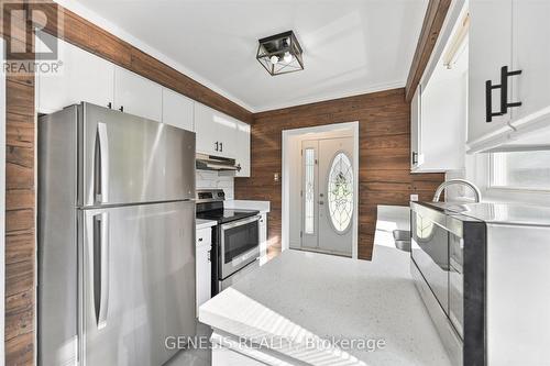 33 Holcolm Road, Toronto, ON - Indoor Photo Showing Kitchen