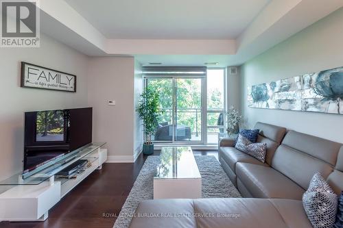 510 - 3500 Lakeshore Road W, Oakville, ON - Indoor Photo Showing Living Room