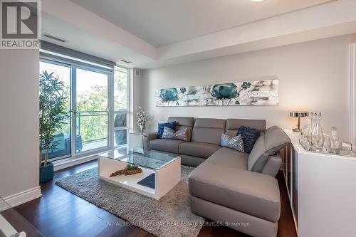 510 - 3500 Lakeshore Road W, Oakville, ON - Indoor Photo Showing Living Room