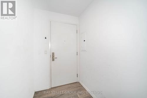 501 - 75 St Nicholas Street, Toronto, ON - Indoor Photo Showing Other Room