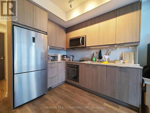 1204 - 32 Forest Manor Road, Toronto, ON - Indoor Photo Showing Kitchen