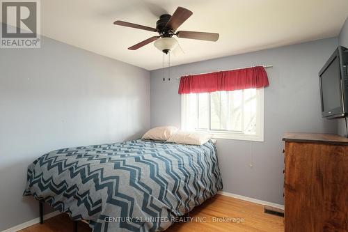 1026 Cumberland Avenue, Peterborough (Northcrest), ON - Indoor Photo Showing Bedroom