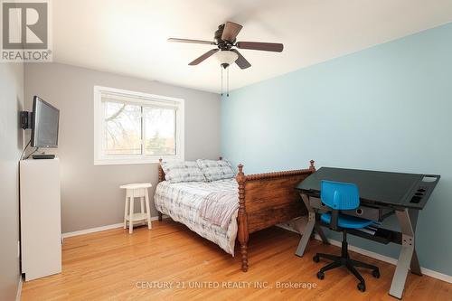 1026 Cumberland Avenue, Peterborough (Northcrest), ON - Indoor Photo Showing Bedroom