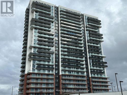 1815 - 2550 Simcoe Street N, Oshawa, ON - Outdoor With Balcony With Facade