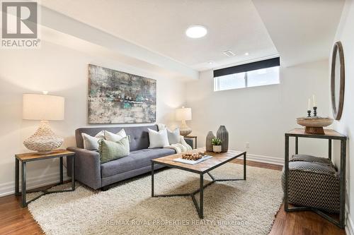 41 Croker Drive, Ajax, ON - Indoor Photo Showing Living Room