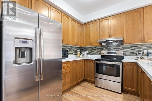 41 Croker Drive, Ajax, ON - Indoor Photo Showing Kitchen