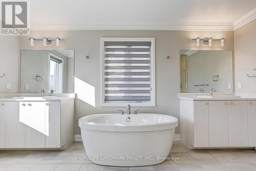 42 St Ives Crescent, Whitby, ON - Indoor Photo Showing Bathroom