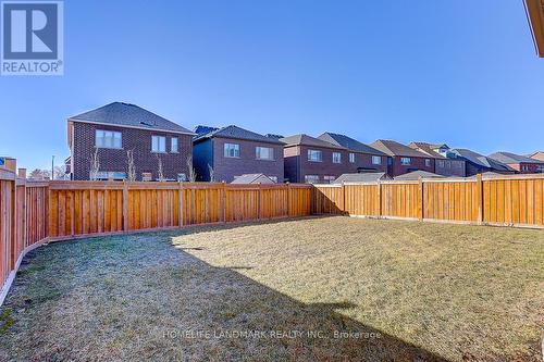 42 St Ives Crescent, Whitby, ON - Outdoor