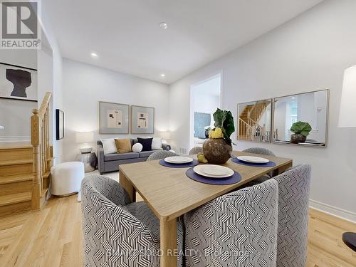 67 Paper Mills Crescent, Richmond Hill, ON - Indoor Photo Showing Dining Room