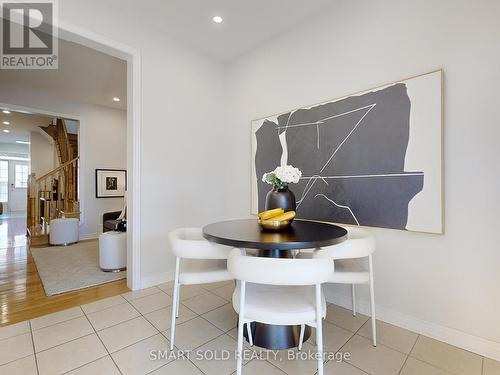 67 Paper Mills Crescent, Richmond Hill, ON - Indoor Photo Showing Dining Room