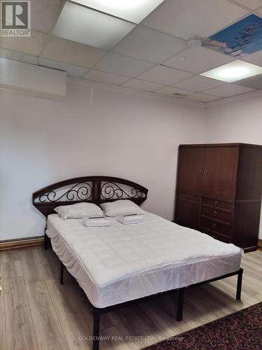 111 Mathewson Street, Vaughan, ON - Indoor Photo Showing Bedroom