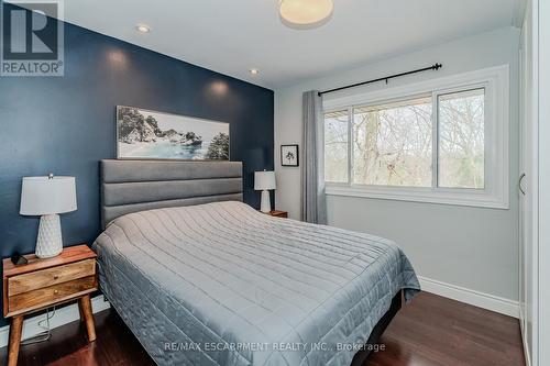 207 West River Road, Cambridge, ON - Indoor Photo Showing Bedroom