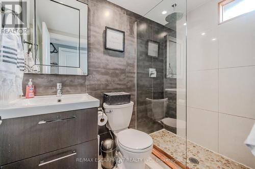 207 West River Road, Cambridge, ON - Indoor Photo Showing Bathroom