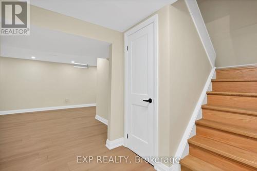 1037 Elizabeth Place, Oakville, ON - Indoor Photo Showing Other Room