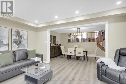 3590 Cambrian Road, Ottawa, ON - Indoor Photo Showing Living Room