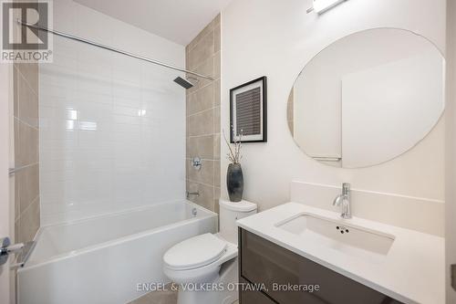 102 - 255 Bay Street, Ottawa, ON - Indoor Photo Showing Bathroom