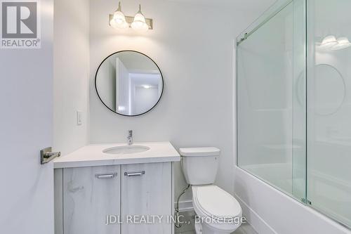 1328 Kobzar Dr Drive, Oakville, ON - Indoor Photo Showing Bathroom